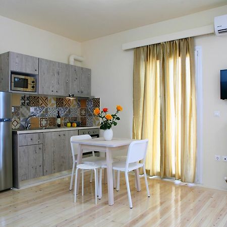 Niriides Lefkada City Exterior foto