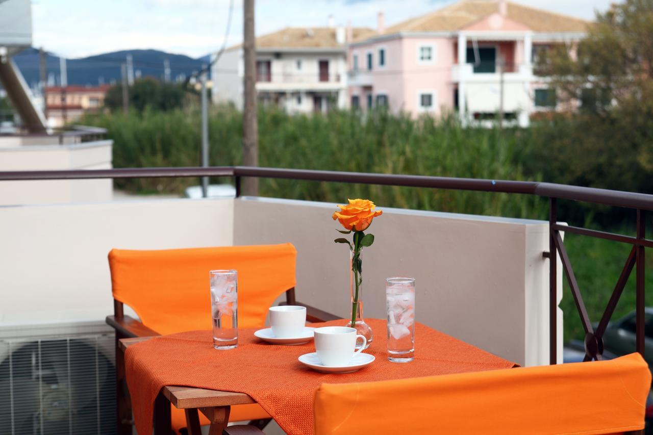 Niriides Lefkada City Exterior foto