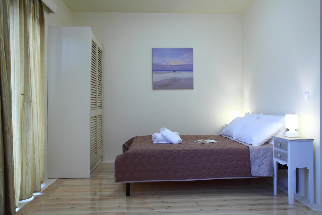Niriides Lefkada City Exterior foto